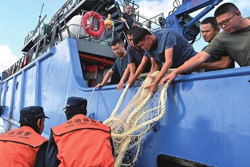 中国渔民前线吃瓜事件,揭秘中国渔民前线吃瓜背后的感人故事