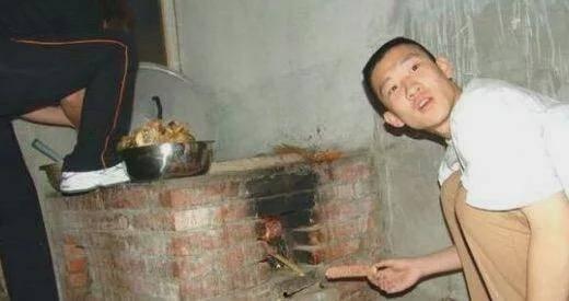 银川怀远吃瓜事件始末,一场网络热议背后的真相与反思